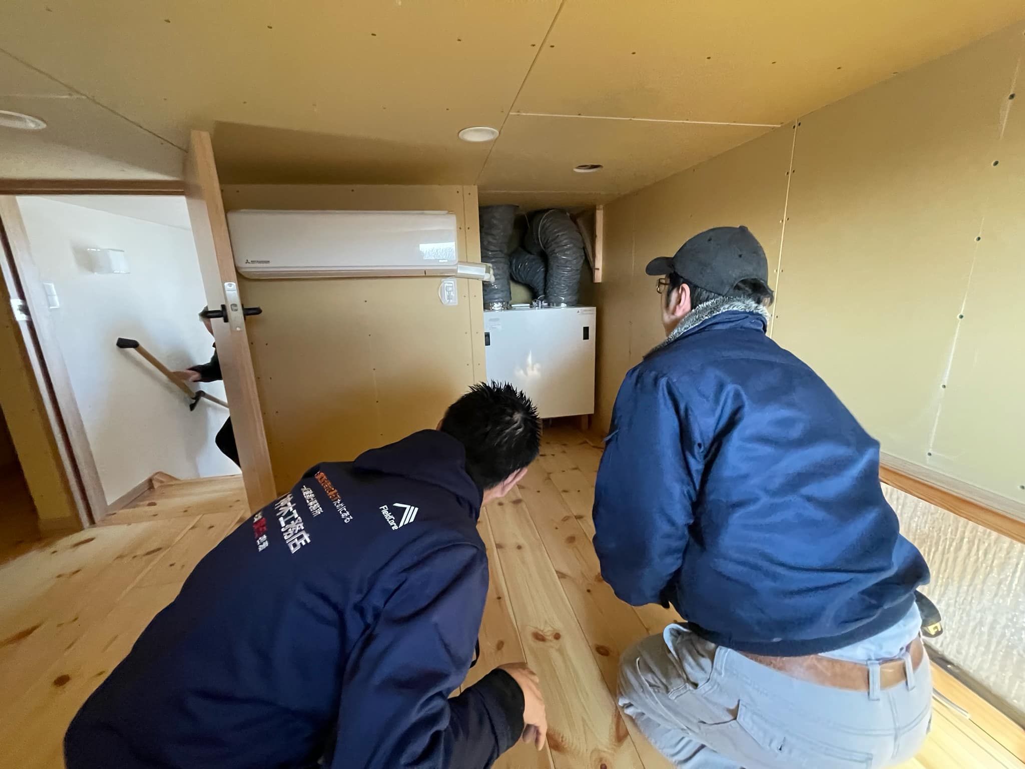 小屋裏エアコン部屋にある第一種換気